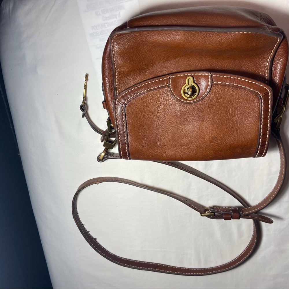 Fossil
Vintage Brown Leather Crossbody Bag